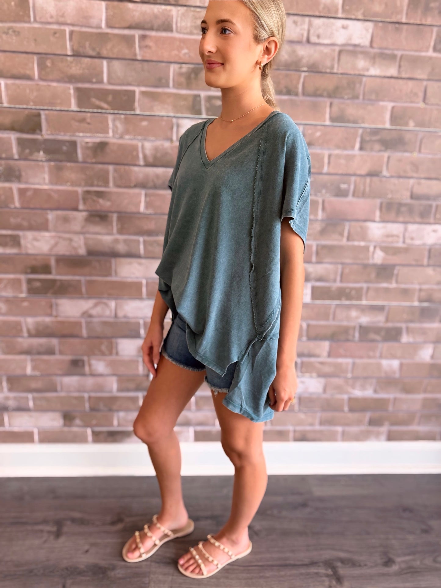 Oversized V-Neck Mineral Washed Top